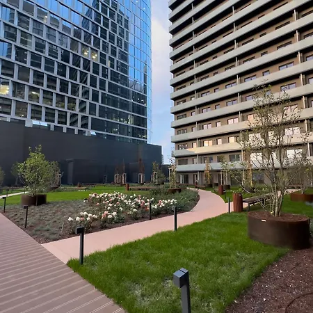 Urban Global Premium, 10th Floor No 05, Free Garage, Self Check-in, No Deposit *