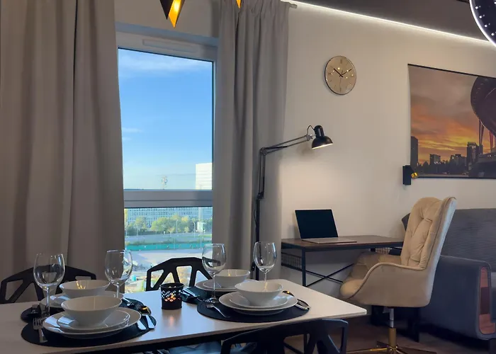 Urban Global Premium, 10th Floor No 05, Free Garage, Self Check-in, No Deposit Апартаменты Катовице