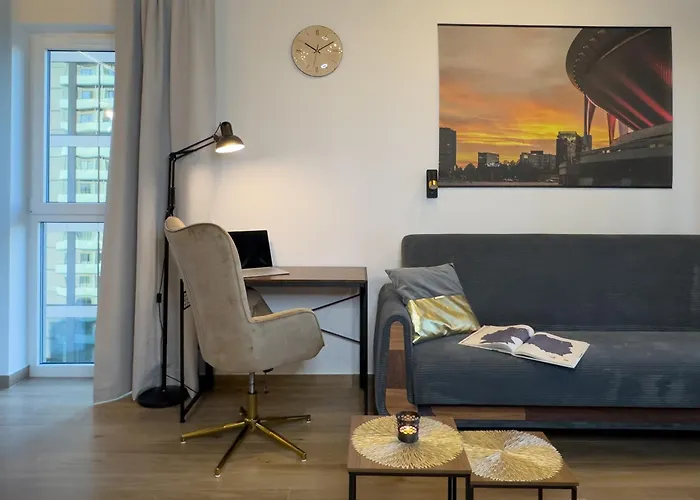 Urban Global Premium, 10th Floor No 05, Free Garage, Self Check-in, No Deposit Катовице